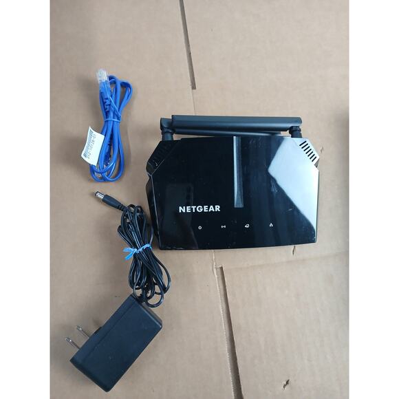 USED NETGEAR - AC1200 WiFi Router 1.2Gbps (R6120) - Picture 3 of 4